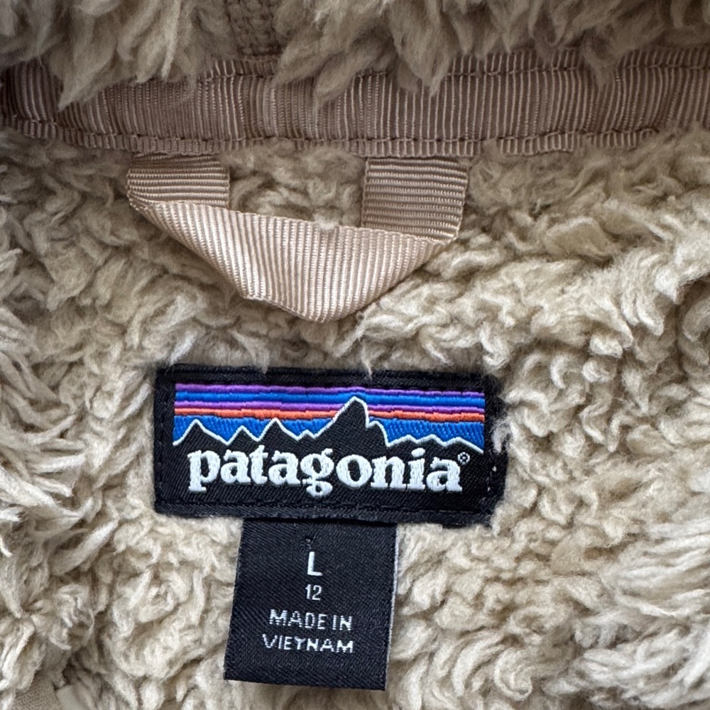Patagonia Kids Tan Fleece Hoodie - Picture 3 of 10